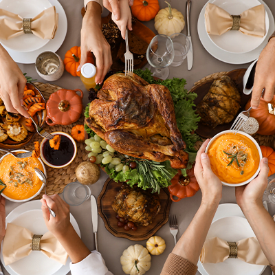 Thanksgiving Ideas for Seniors: 5 Ways to Celebrate with Your Family and Friends